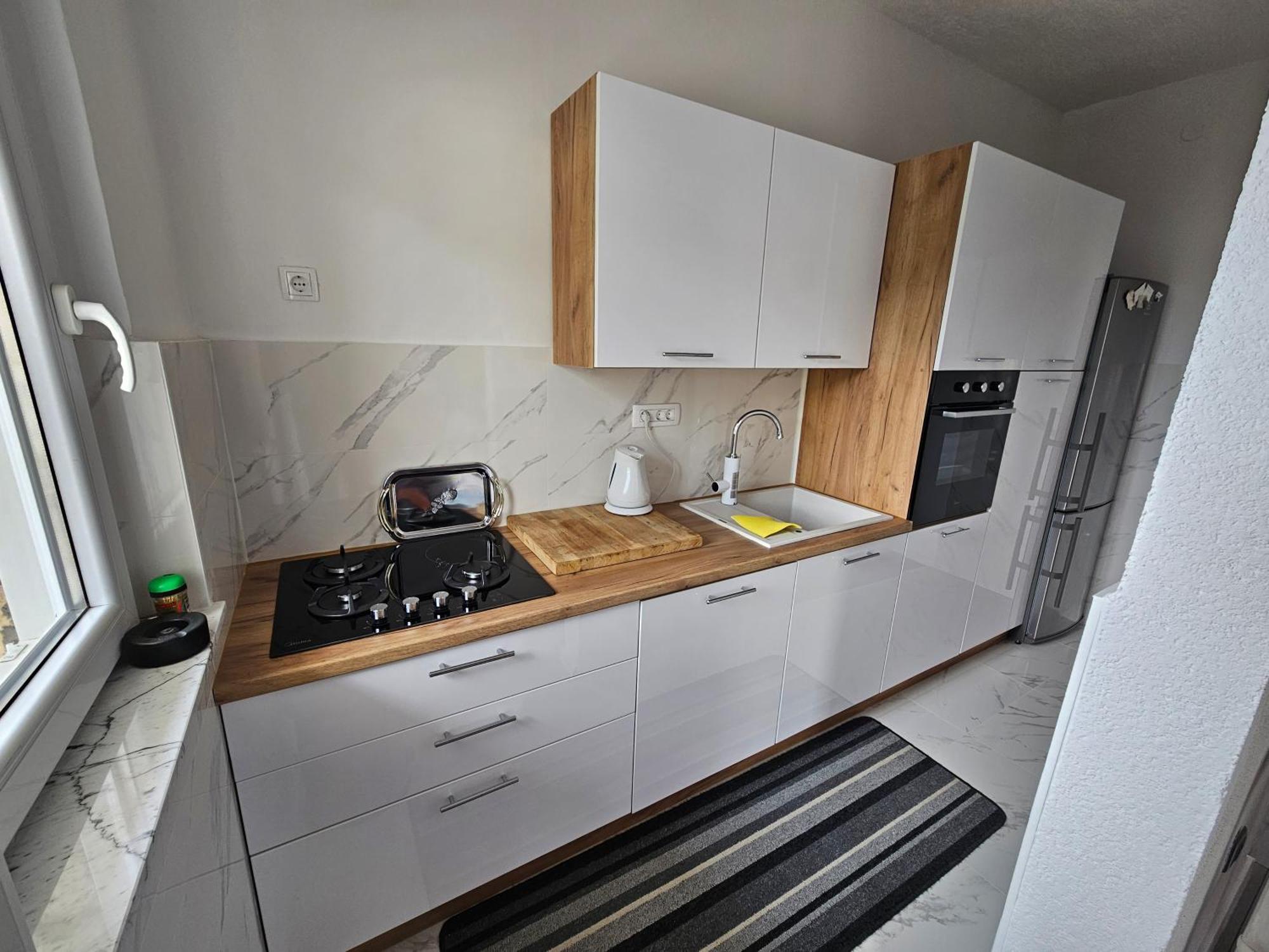 Anna Apartman Marina