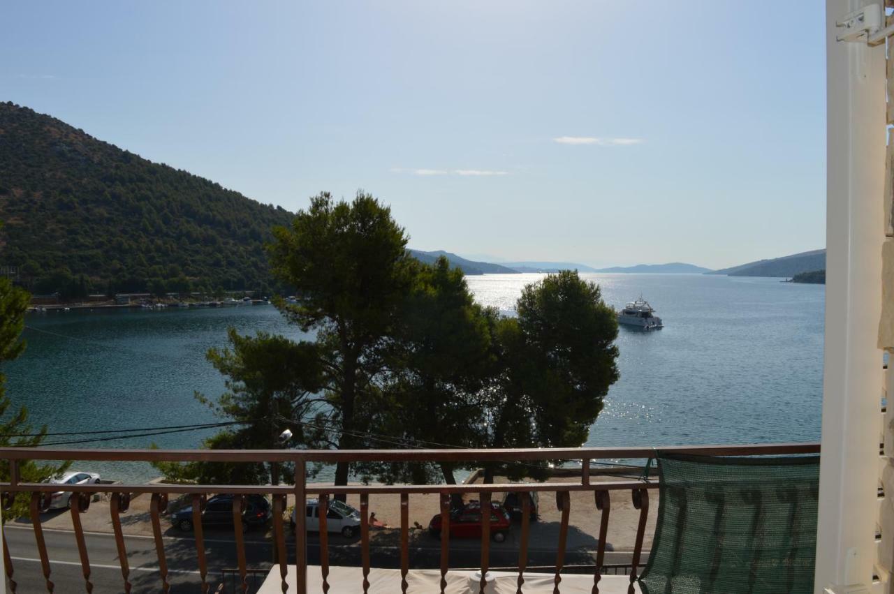 Anna Apartman *